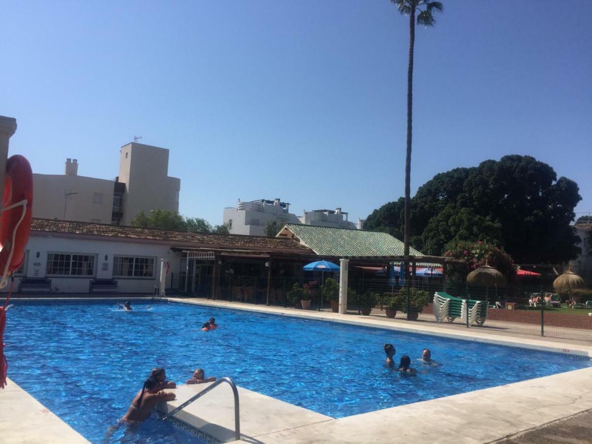 Carihuela Park Palace Torremolinos Exterior photo